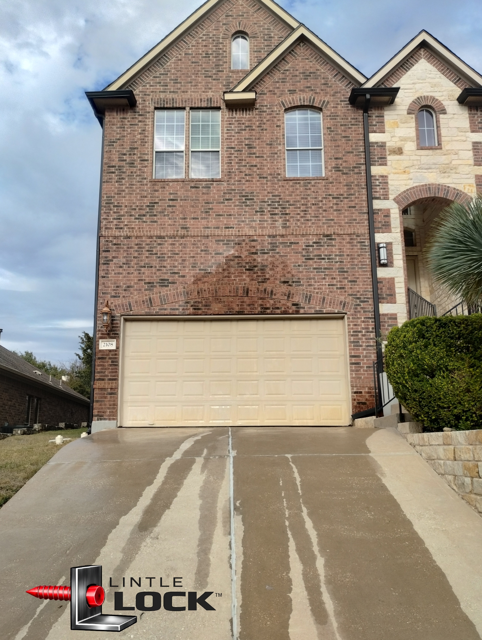 Stop sagging garage door bricks with the industry-leading LintleLOCK system. Champion Brick Repair specializes in permanent